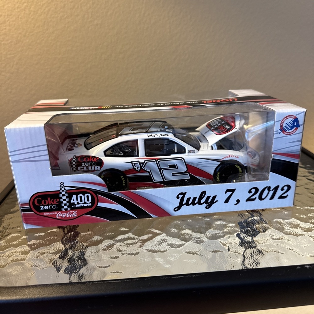 Daytona International Speedway July 2012 Coke Zero Sugar 400 1/24‎ Die Cast Car